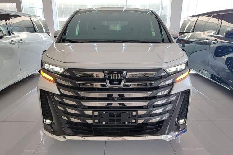Used Toyota Vellfire 2024 Crown Dual-Engine 2.5L Supreme Executive Edition Front