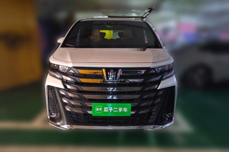 Used Toyota Vellfire 2024 Crown Dual-Engine 2.5L Ultimate Edition Front