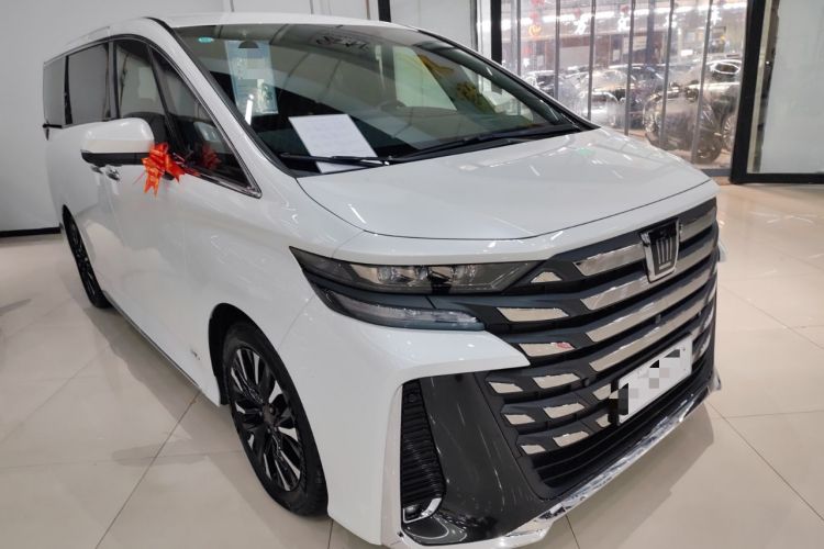 Used Toyota Vellfire 2024 Crown Dual-Engine 2.5L Supreme Executive Edition Front Right 45 Deg