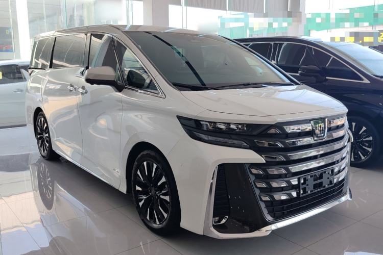 Used Toyota Vellfire 2024 Crown Dual-Engine 2.5L Supreme Executive Edition Front Right 45 Deg