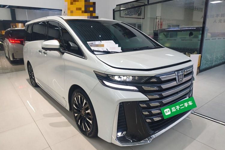 Used Toyota Vellfire 2024 Crown Dual-Engine 2.5L Supreme Executive Edition Front Right 45 Deg