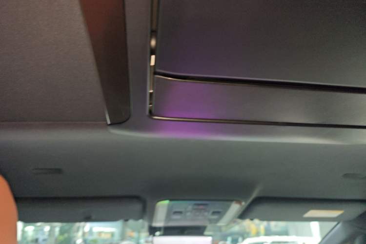 Used Toyota Vellfire 2024 Crown Dual-Engine 2.5L Ultimate Edition Headliner