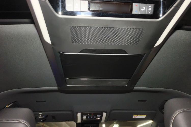 Used Toyota Vellfire 2024 Crown Dual-Engine 2.5L Ultimate Edition Headliner