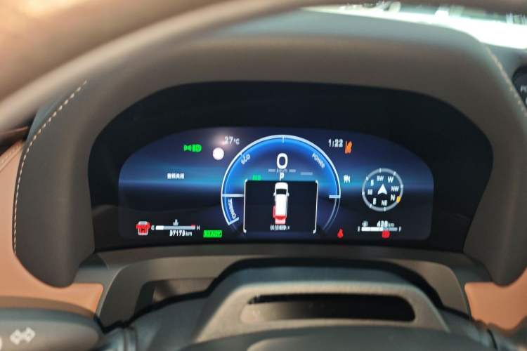 Used Toyota Vellfire 2024 Crown Dual-Engine 2.5L Ultimate Edition Instrument Cluster