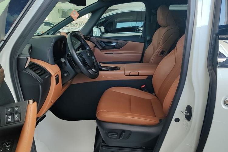 Used Toyota Vellfire 2024 Crown Dual-Engine 2.5L Supreme Executive Edition Left Front Seat