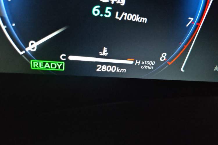 Used Toyota Vellfire 2024 Crown Dual-Engine 2.5L Ultimate Edition Odometer Close Up