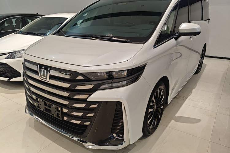 Toyota Vellfire 2024 Crown Dual-Engine 2.5L Supreme Executive Edition