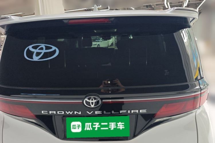 Used Toyota Vellfire 2024 Crown Dual-Engine 2.5L Ultimate Edition Rear