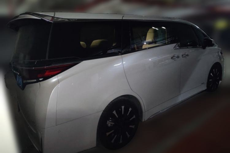 Used Toyota Vellfire 2024 Crown Dual-Engine 2.5L Supreme Executive Edition Rear Right 45 Deg