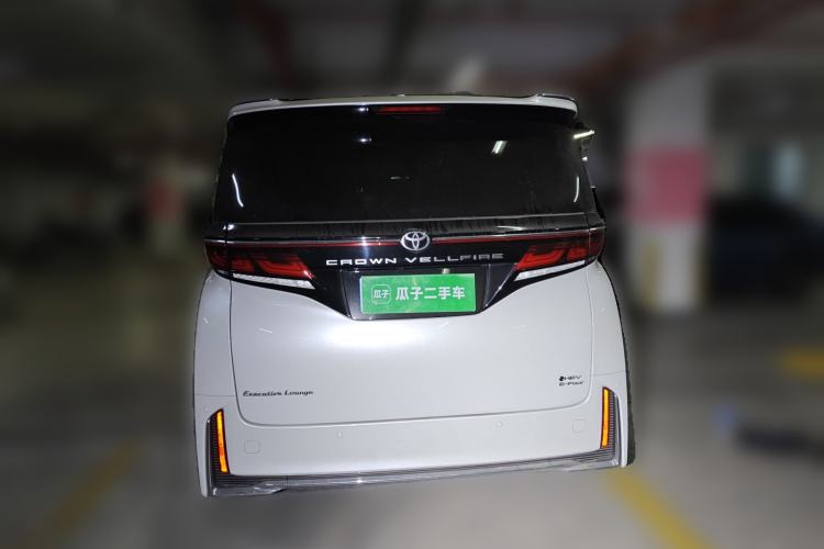 Used Toyota Vellfire 2024 Crown Dual-Engine 2.5L Ultimate Edition Rear