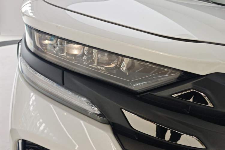 Used Toyota Vellfire 2024 Crown Dual-Engine 2.5L Ultimate Edition Right Front Headlight