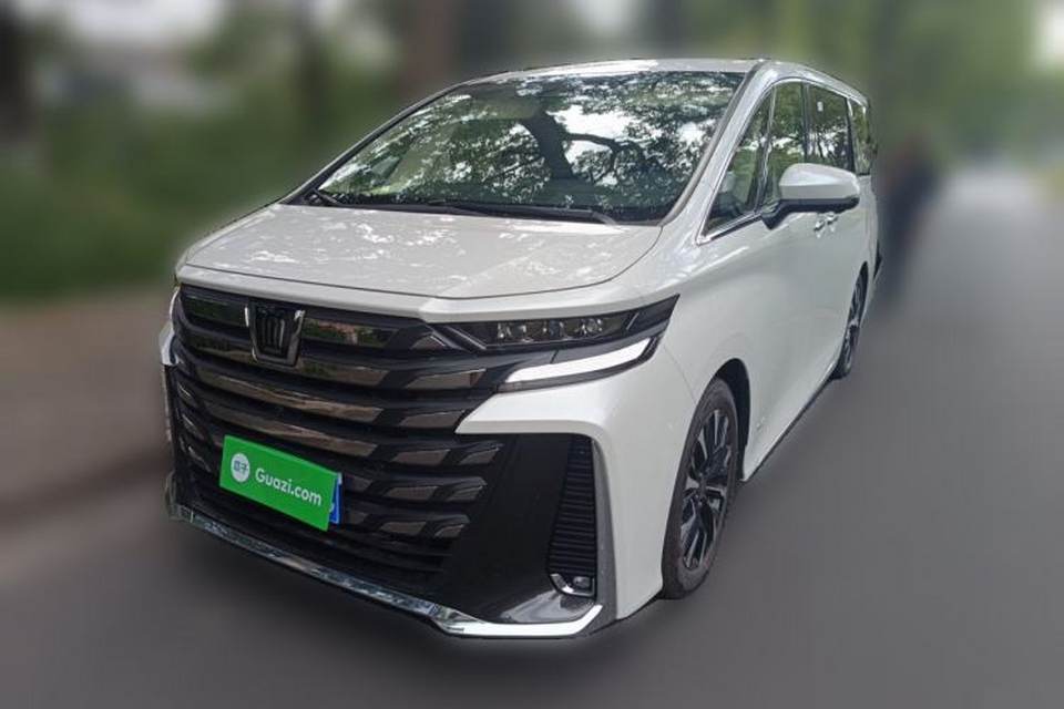 Toyota Vellfire 2024