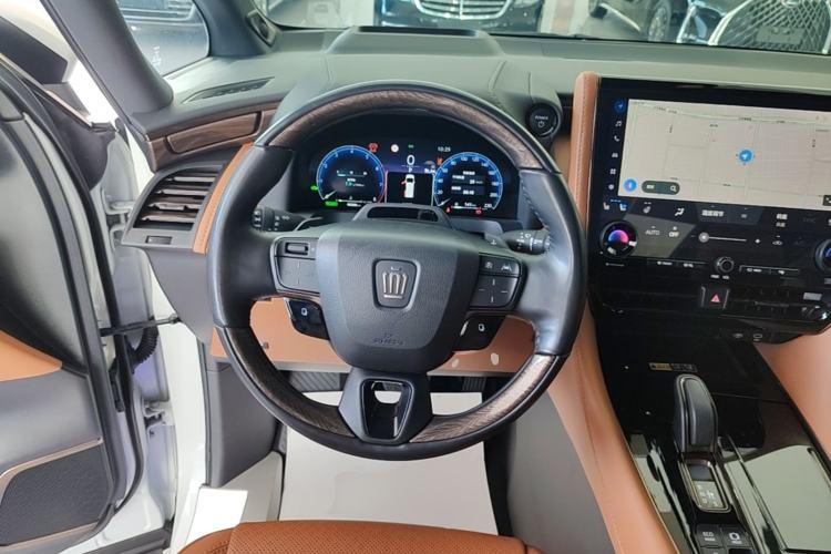 Used Toyota Vellfire 2024 Crown Dual-Engine 2.5L Supreme Executive Edition Steering Wheel