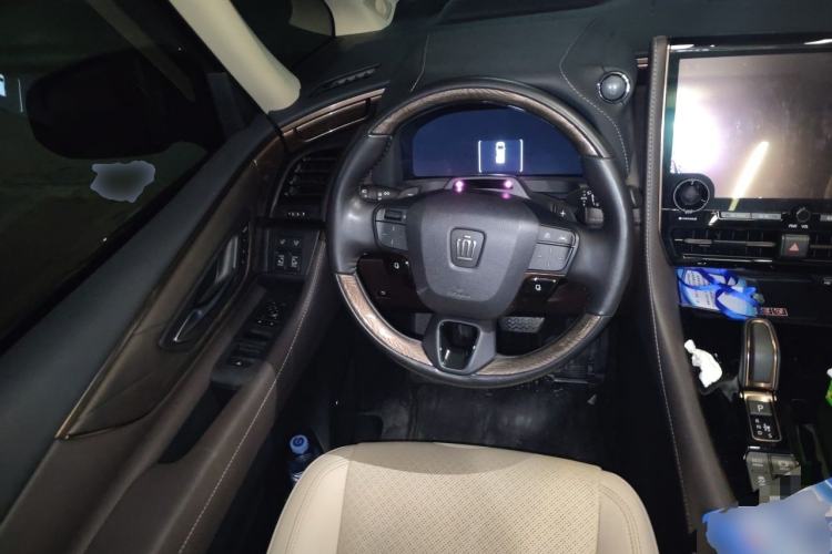 Used Toyota Vellfire 2024 Crown Dual-Engine 2.5L Supreme Executive Edition Steering Wheel