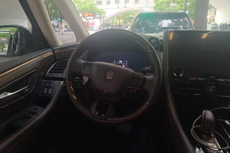 Used Toyota Vellfire 2024 Crown Dual-Engine 2.5L Ultimate Edition Steering Wheel