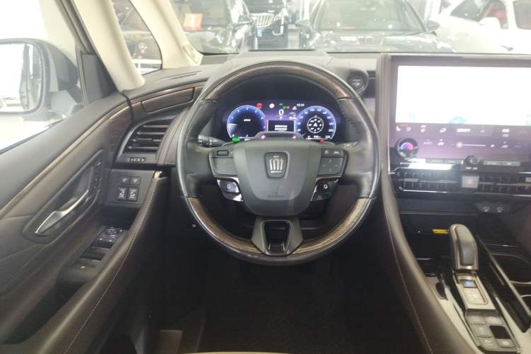 Used Toyota Vellfire 2024 Crown Dual-Engine 2.5L Ultimate Edition Steering Wheel