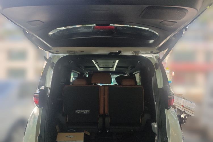 Used Toyota Vellfire 2024 Crown Dual-Engine 2.5L Ultimate Edition Trunk