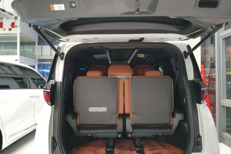 Used Toyota Vellfire 2024 Crown Dual-Engine 2.5L Supreme Executive Edition Trunk