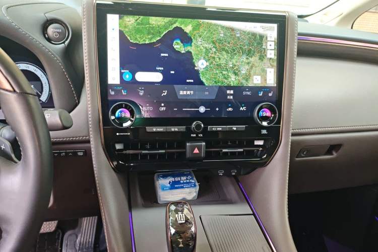 Used Toyota Vellfire 2025 Crown Dual Engine 2.5L Ink Gold Edition Audio And AC Panel