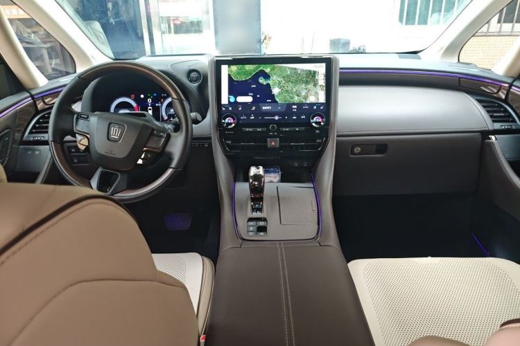 Used Toyota Vellfire 2025 Crown Dual Engine 2.5L Ink Gold Edition Center Console