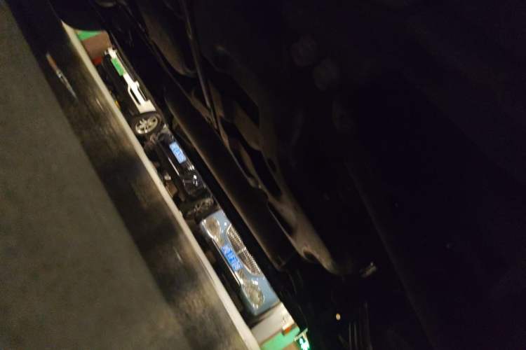 Used Toyota Vellfire 2025 Crown Dual Engine 2.5L Ink Gold Executive Edition Chassis Rear Left