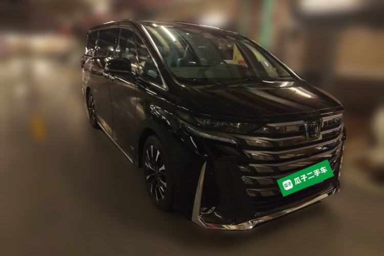 Used Toyota Vellfire 2025 Crown Dual Engine 2.5L Ink Gold Executive Edition Front Right 45 Deg
