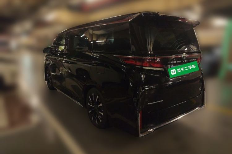Used Toyota Vellfire 2025 Crown Dual Engine 2.5L Ink Gold Executive Edition Rear Left 45 Deg