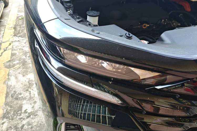 Used Toyota Vellfire 2025 Crown Dual Engine 2.5L Ink Gold Edition Right Front Headlight