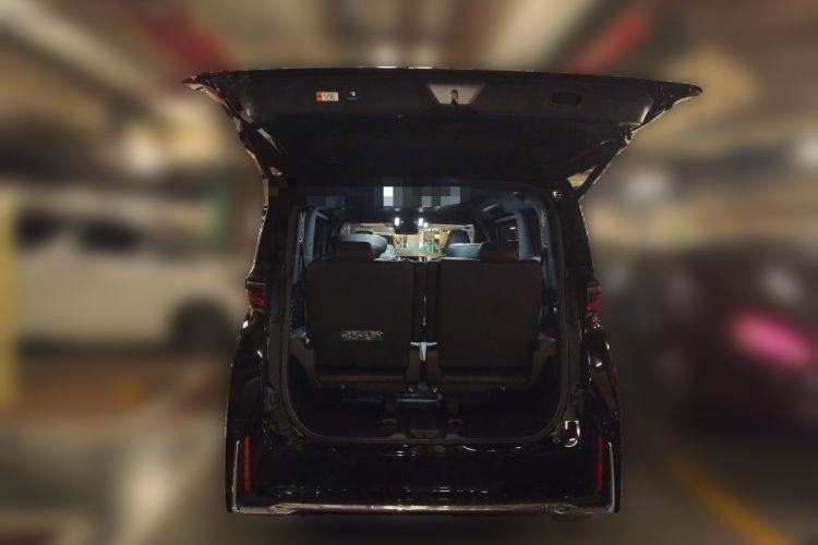Used Toyota Vellfire 2025 Crown Dual Engine 2.5L Ink Gold Executive Edition Trunk