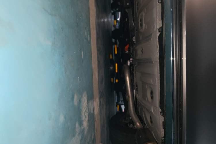 Used Toyota Vellfire 2025 Crown Dual Engine 2.5L Ink Gold Edition Chassis Rear