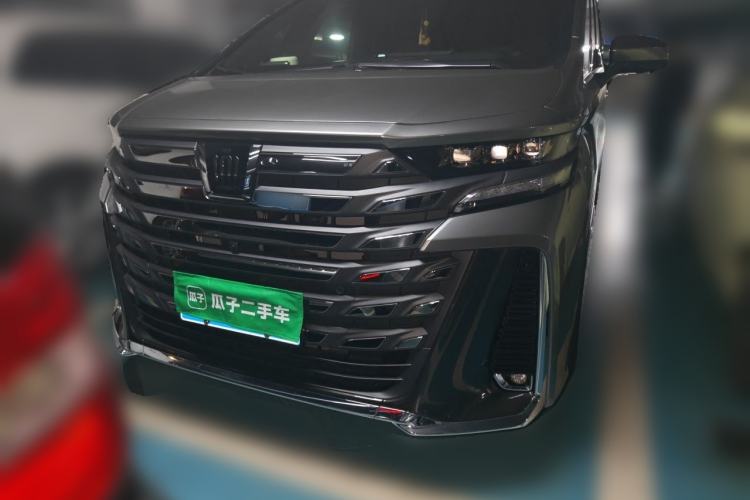 Used Toyota Vellfire 2025 Crown Dual Engine 2.5L Ink Gold Edition Front