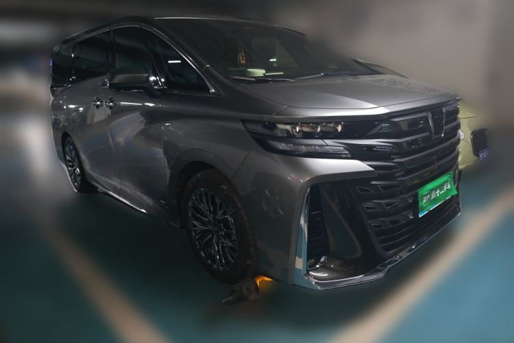 Used Toyota Vellfire 2025 Crown Dual Engine 2.5L Ink Gold Edition Front Right 45 Deg