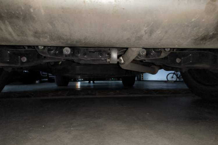 Used Toyota Venza 2022 Dual-Engine 2.5L CVT Two-Wheel Drive Prestige Edition Chassis Rear