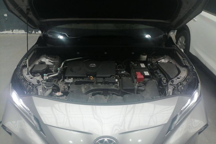 Used Toyota Venza 2023 2.0L CVT Two-Wheel Drive Prestige Version Engine Bay