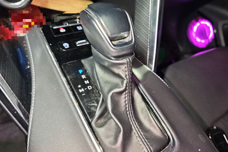 Used Toyota Venza 2022 2.0L CVT Two-Wheel Drive Prestige Edition Gear Lever