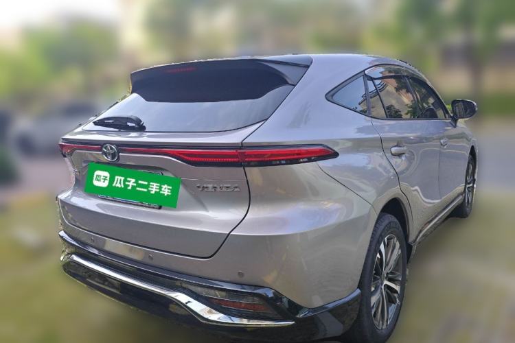 Used Toyota Venza 2023 2.0L CVT Two-Wheel Drive Luxury Edition Rear Right 45 Deg