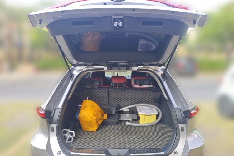 Used Toyota Venza 2023 2.0L CVT Two-Wheel Drive Luxury Edition Trunk