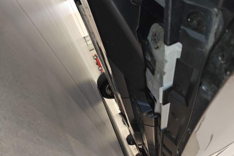 Used Toyota Venza 2023 2.0L CVT Two-Wheel Drive Luxury Edition Chassis Rear Right