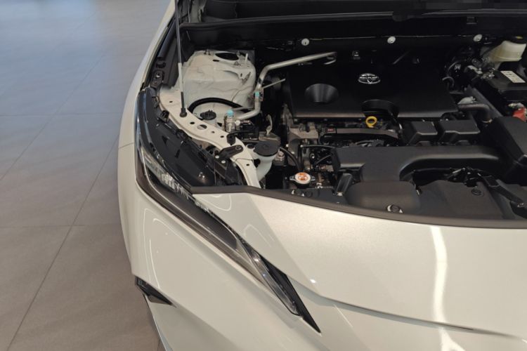Used Toyota Venza 2023 2.0L CVT Two-Wheel Drive Luxury Edition Engine Bay Right