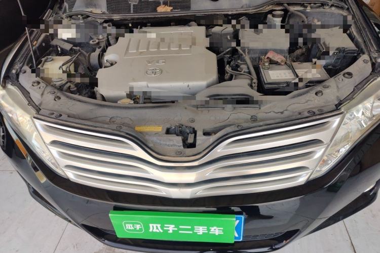 Used Toyota Venza  Engine Bay