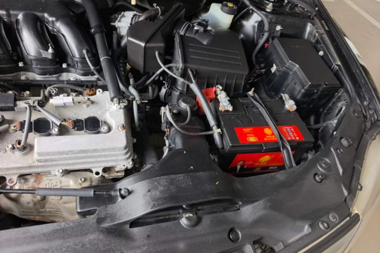 Used Toyota Venza  Engine Bay Left
