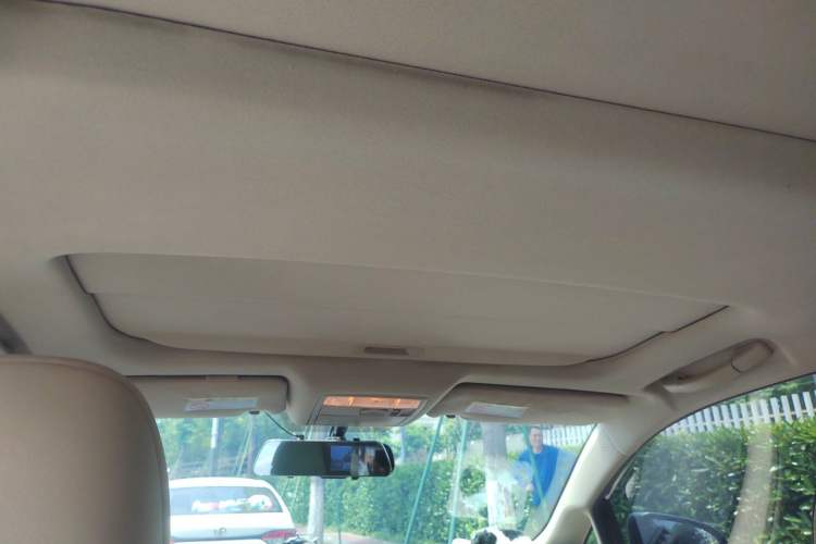 Used Toyota Venza 2013 2.7L Two-Wheel-Drive Luxury Edition Headliner