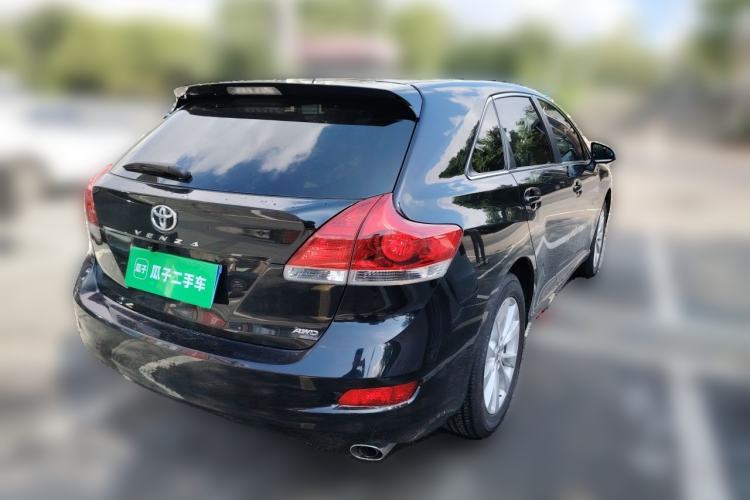 Used Toyota Venza 2013 2.7L 4x4 Luxury Edition Rear Right 45 Deg