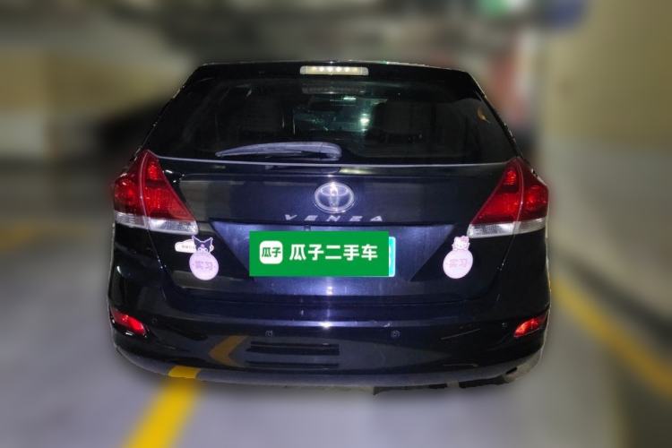 Used Toyota Venza 2013 2.7L Two-Wheel-Drive Luxury Edition Rear