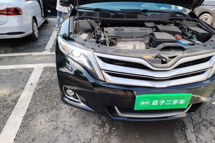Used Toyota Venza 2013 2.7L 4x4 Luxury Edition Right Front Headlight