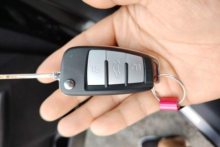 Used Toyota Venza 2013 2.7L 4x4 Luxury Edition Vehicle Key