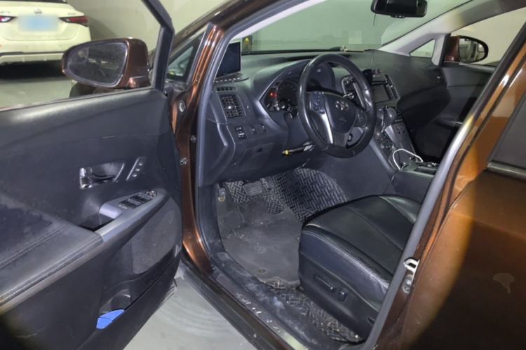 Used Toyota Venza 2013 2.7L 4x4 Luxury Edition Driver Seat