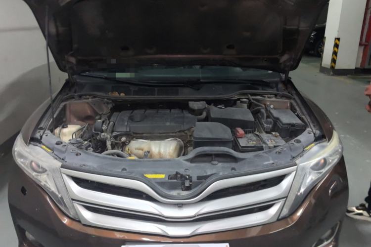 Used Toyota Venza 2013 2.7L 4x4 Luxury Edition Engine Bay