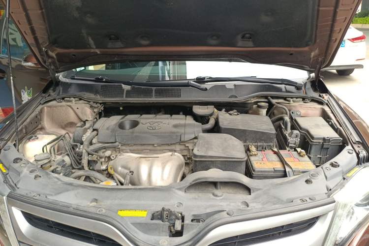 Used Toyota Venza 2013 2.7L Two-Wheel-Drive Luxury Edition Engine Bay