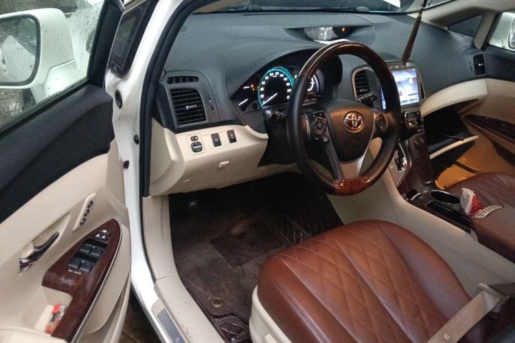 Used Toyota Venza 2013 2.7L 4x4 Luxury Edition Driver Seat